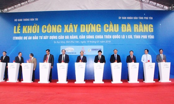 Prime Minister Nguyen Xuan Phuc attends the ground breaking ceremony of Da Rang bridge, one of the longest bridges in the central region of Vietnam