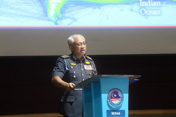 Chief of the Malaysian Armed Forces Haji Affendi Buang speaks at the Perwira Dialogue 2020 on February 24 (Photo: VNA)