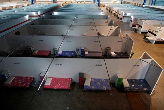 A view of beds at Changi Exhibition Center (Photo: Reuters)
