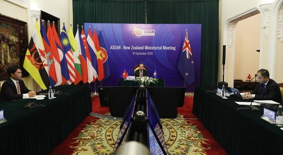 The ASEAN-New Zealand Ministerial Meeting was held online within the framework of the 53rd ASEAN Ministerial Meeting (AMM-53) and related meetings. (Photo: VNA)