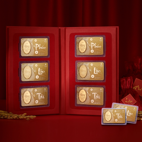 Gold products made for the God of Wealth Day which falls on February 21 this year. (Photo: VNA) 