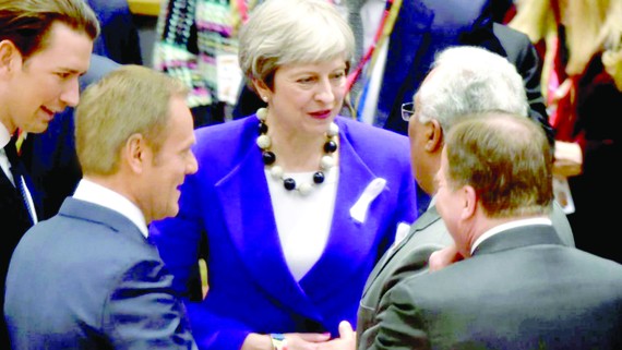 Thủ tướng Anh gặp gỡ lãnh đạo các nước EU bên lề cuộc họp thượng đỉnh EU tại Brussels, Bỉ