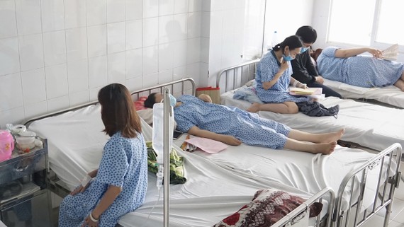 Các trường hợp nhiễm cúm và nghi nhiễm cúm tại Bệnh viện Từ Dũ đang được cách ly điều trị