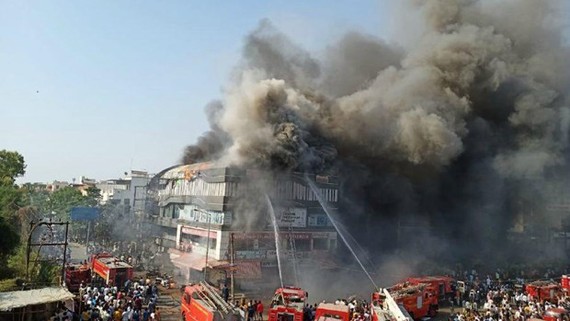 Ấn Độ: Ít nhất 15 học sinh thiệt mạng trong vụ hỏa hoạn ở trung tâm mua sắm