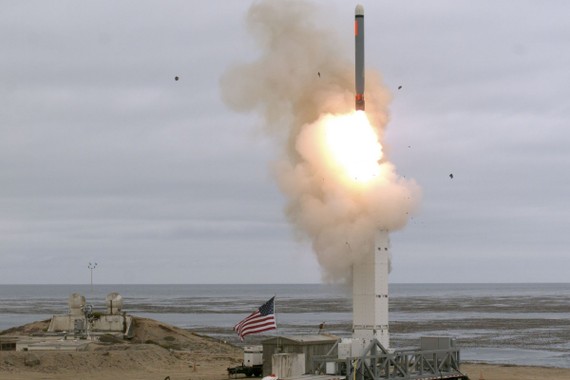 Vụ thử tên lửa của Mỹ tại California.