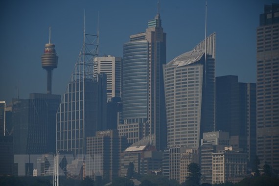 Khói mù bao phủ Sydney. Ảnh: AFP/TTXVN
