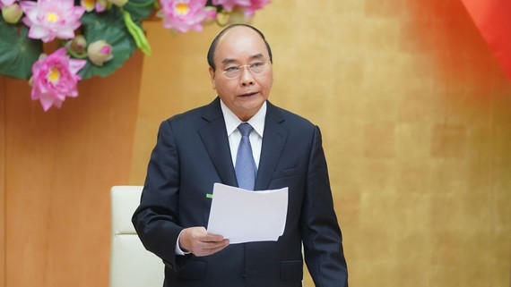 Thủ tướng Nguyễn Xuân Phúc phát biểu tại hội nghị trực tuyến. Ảnh: VIẾT CHUNG