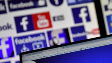 Facebook gỡ hơn 150 tài khoản giả mạo