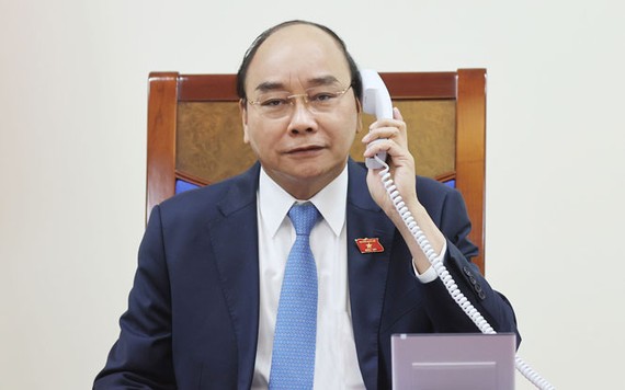 Thủ tướng Nguyễn Xuân Phúc tại cuộc điện đàm