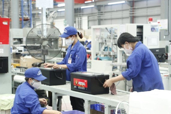 Kiểm tra sản phẩm trước khi xuất xưởng ở KCN Becamex - Bình Phước