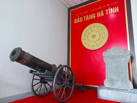 Bảo vật quốc gia súng thần công được trưng bày tại Bảo tàng Hà Tĩnh