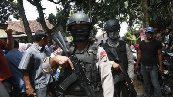 Cảnh sát chống khủng bố Indonesia. Ảnh: EPA/TTXVN