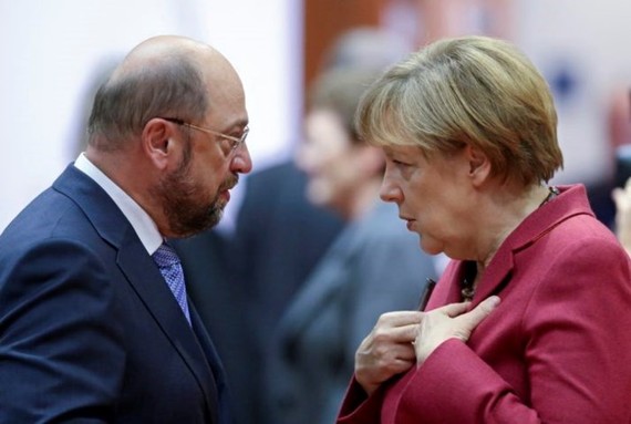Chủ tịch Đảng Dân chủ Xã hội Đức (SPD)Martin Schulz (trái) và bà Merkel. Ảnh: POLITICO