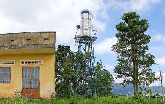  Công trình giếng khoan ở thôn Đông Hồ, xã Proh, huyện Đơn Dương bị bỏ hoang ngay sau khi hoàn thành