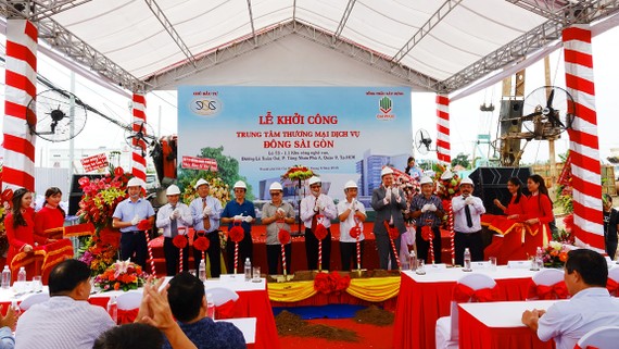 Hình ảnh khởi công  xây dựng Trung tâm thương mại dịch vụ Đông Sài Gòn