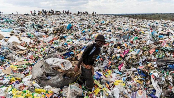 Rác thải nhựa trở thành vấn đề nan giải toàn cầu