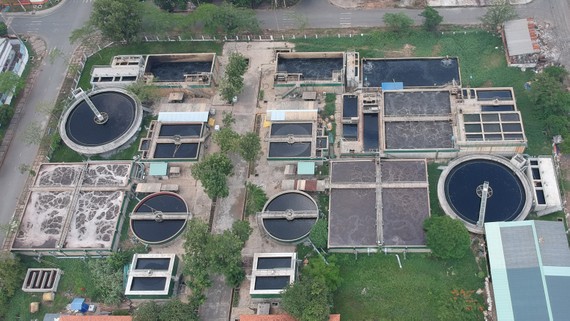 Khu xử lý nước thải tập trung tại Khu công nghiệp Lê Minh Xuân (huyện Bình Chánh). Ảnh: CAO THĂNG