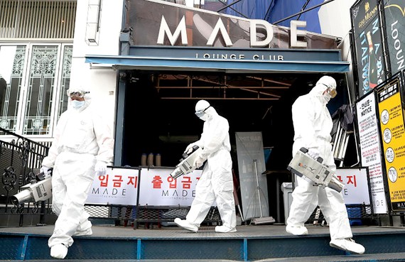 Hàn Quốc đóng cửa một số tụ điểm vui chơi tại ổ dịch Itaewon,  thành phố Seoul từ ngày 25-5 đến 7-6 để ngăn dịch bệnh lây lan