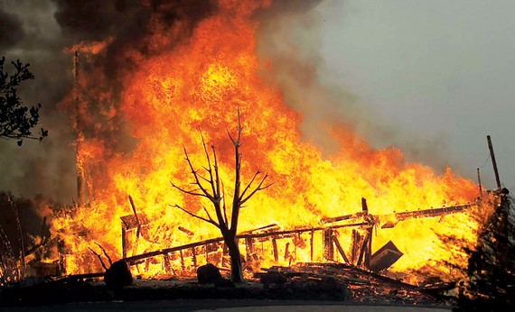 Biển lửa do cháy rừng ở bang California, Mỹ