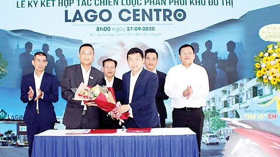 Lễ ký kết hợp tác chiến lược phân phối dự án Lago Centro thành công tốt đẹp