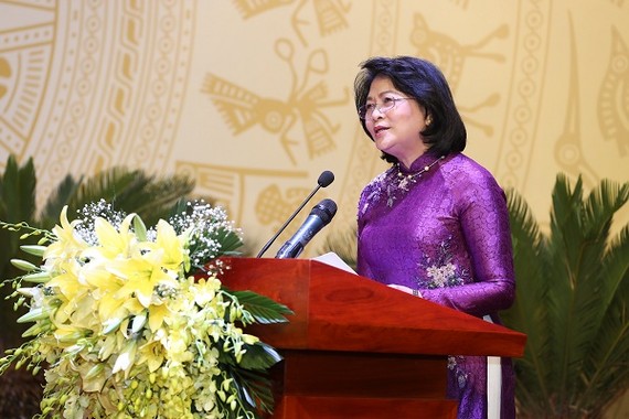 Phó Chủ tịch nước Đặng Thị Ngọc Thịnh phát biểu tại Đại hội thi đua yêu nước lần thứ III của Bộ VHTT&DL. Ảnh VGP