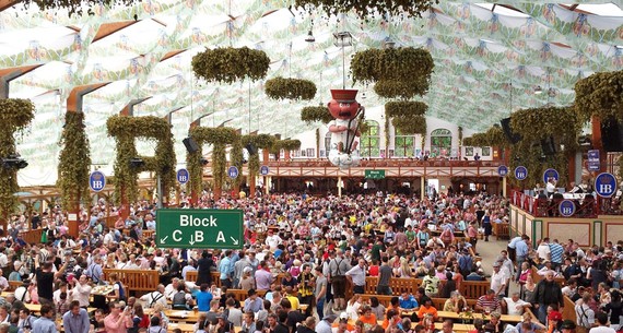 Lễ hội bia Oktoberfest trở lại nước Đức 