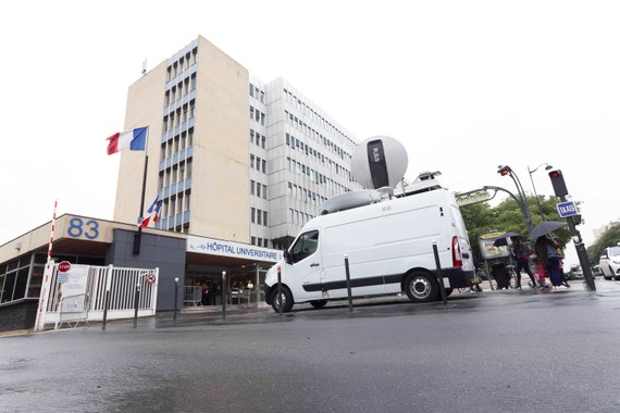 Bệnh viện Pitie Salpetriere, Paris, Pháp nơi xác nhận công dân Pháp đầu tiên tử vong do Covid-19. Ảnh: REUTERS