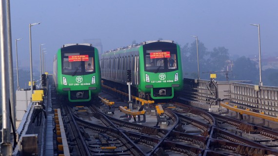 Gần 100 chuyên gia Trung Quốc vận hành thử đường sắt Cát Linh - Hà Đông