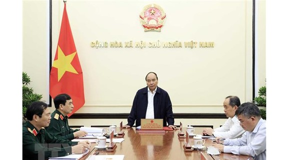 Phải xác định phương hướng, mục tiêu, giải pháp bảo vệ Tổ quốc trong tình hình mới Chủ tịch nước Nguyễn Xuân Phúc phát biểu tại cuộc họp. Ảnh: TTXVN