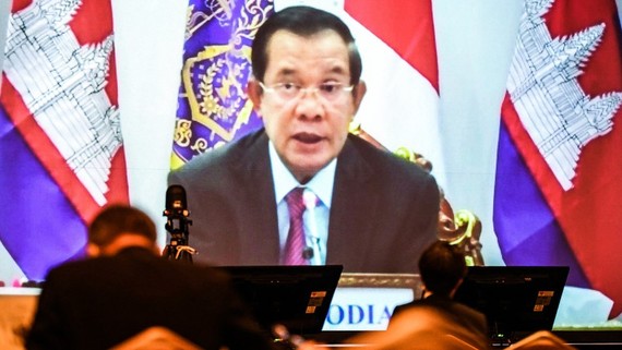 Thủ tướng Campuchia Hun Sen phát biểu hôm 20-5 trong Hội nghị quốc tế về Tương lai châu Á lần thứ 26 (trực tuyến). Ảnh: NIKKEI ASIA