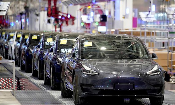 Tesla Model 3 tại nhà máy Thượng Hải, Trung Quốc hồi tháng 1/2020. Ảnh: Reuters.