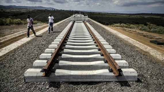 Tracks for the Standard Gauge Railway line in Kenya, financed through the Belt and Road initiative © Bloomberg