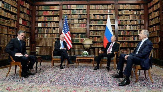 Joe Biden and Vladimir Putin, flanked by secretary of state Antony Blinken and foreign minister Sergei Lavrov in Geneva © Mikhail Metzel/Sputnik/Kremlin Pool/EPA-EFE/Shutterstock