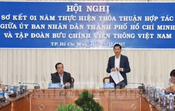 Phó Chủ tịch UBND TP Trần Vĩnh Tuyến phát biểu tại hội nghị. Nguồn: hcmcpv