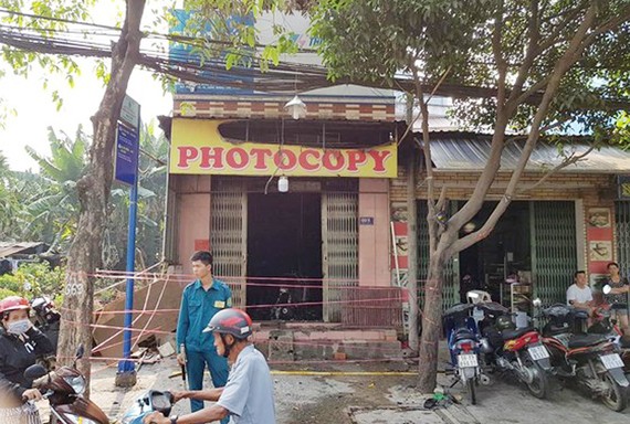 Hiện trường vụ cháy trên đường Nguyễn Ảnh Thủ, xã Bà Điểm, Hóc Môn. Ảnh: ĐAN NGUYÊN
