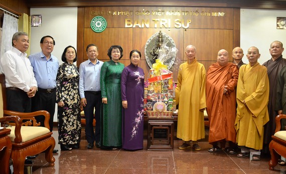 Đồng chí Võ Thị Dung, Phó Bí thư Thành ủy TPHCM đến thăm, chúc mừng Ban Trị sự Giáo hội Phật giáo Việt Nam TPHCM