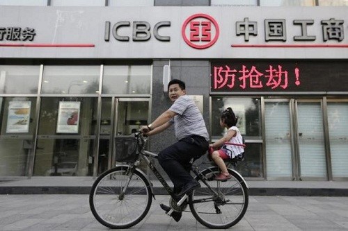 Ngân hàng công thương Trung Quốc (ICBC) trở thành ngân hàng có giá trị vốn hóa cao nhất thế giới. Ảnh: REUTERS