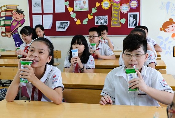 Sữa học đường phải đủ 21 vi chất dinh dưỡng