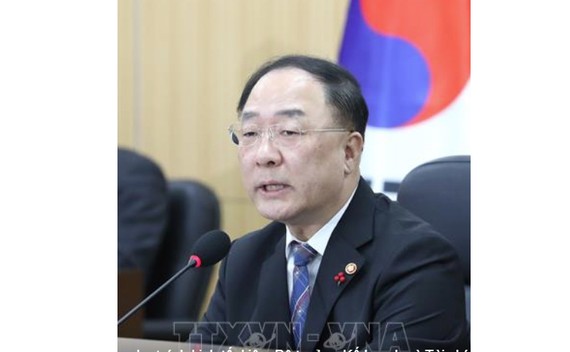Phó Thủ tướng phụ trách kinh tế, kiêm Bộ trưởng Kế hoạch và Tài chính Hàn Quốc Hong Nam-ki. Ảnh: TTXVN