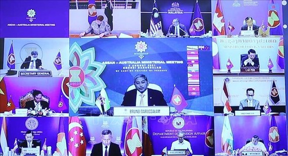  Bộ trưởng Ngoại giao các nước tham dự Hội nghị Bộ trưởng Ngoại giao ASEAN - Australia theo hình thức trực tuyến. Ảnh: TTXVN