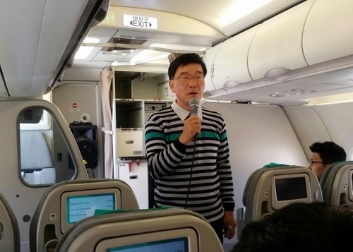 Air Seoul President & CEO Ryu Kwang-hee announces the budget carrier's plans to expand routes and increase its fleet in a press conference held onboard a A321-200 jet,
