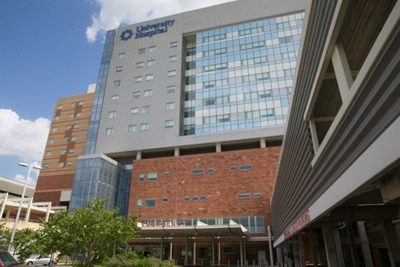 San Antonio University Hospital is seen on July 23 after emergency responders transported dozens of undocumented immigrants for treatment. — AFP/VNA