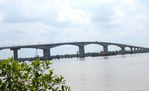 Cổ Chiên Bridge between Bến Tre and Trà Vinh provinces in the Mekong Delta was built in 2015. — VNS File Photo