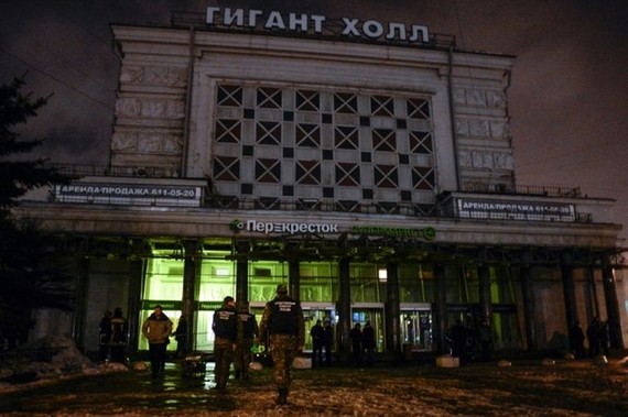 10 hurt in Saint Petersburg supermarket bombing 