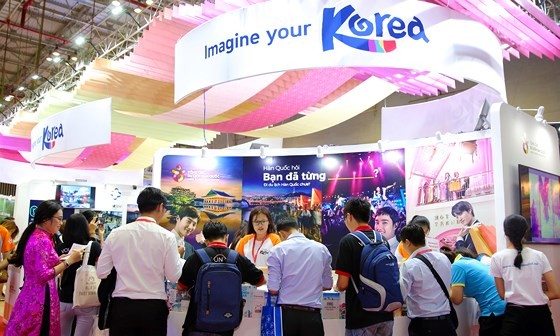 Korea lures over 290,000 Vietnamese tourists by first 8 months  ​