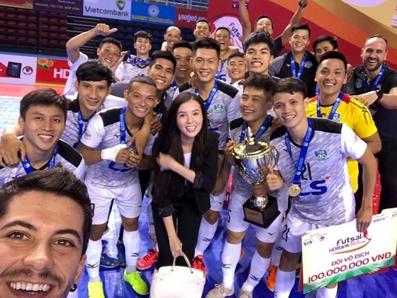 Thai Son Nam win National Futsal Cup 2018