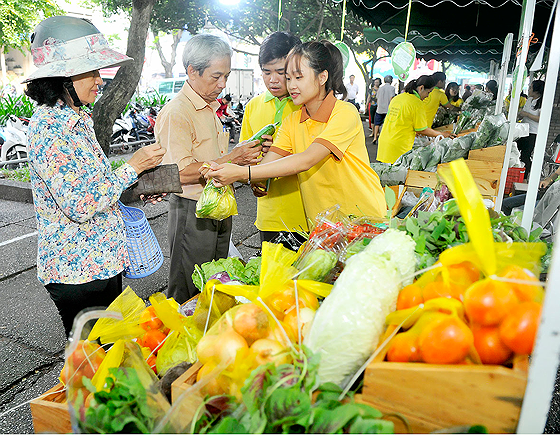 HCMC Clean Agro-products Association opened