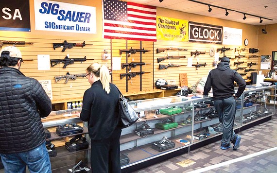 Một cửa hàng bán vũ khí tại Mỹ