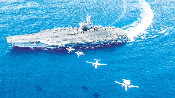 Tàu sân bay Mỹ USS Ronald Reagan hoạt động ở Biển Đông