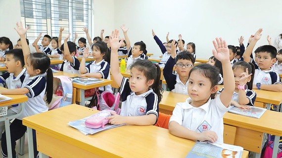 Học sinh lớp 1 Trường Tiểu học Phương Mai, quận Đống Đa, Hà Nội, trong giờ học môn Tiếng Việt. Ảnh: VIẾT CHUNG